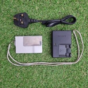 Sony fotocamera digitale Cybershot DSC-T7 5,1MP argento testata - Foto 1 di 11