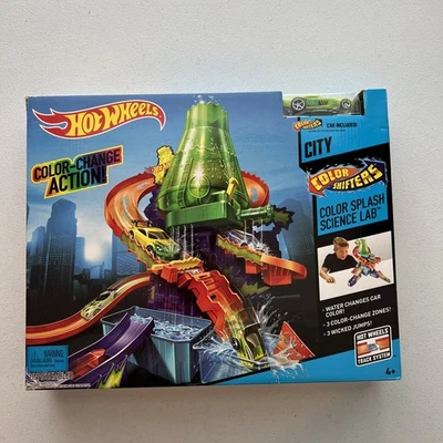Hot Wheels Color Shifters Color Splash Science Lab Playset NOS SOME BOX DAMAGE - Image 1 of 4