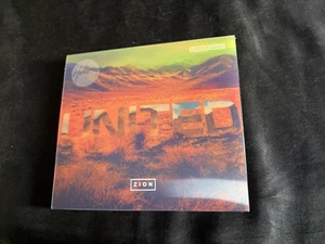 CD: HILLSONG UNITED ZION DELUXE EDITION 2013 REFLECTIVE SLEEVE AUSTRALIAN - Bild 1 von 10