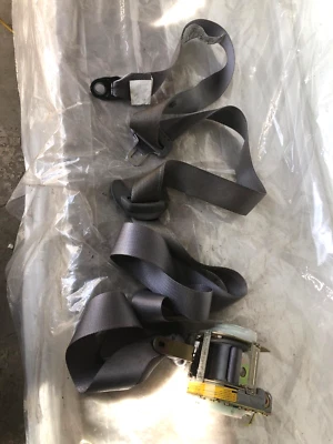 Toyota Avalon 2000-2004 sedán retractor delantero cinturón de seguridad lado derecho del pasajero derecho derecho derecho derecho Foto 1 de 4