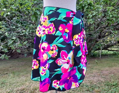 Corbata lateral floral talla única Carol Wior colorido pareo playa encubrimiento para mujer Foto 1 de 4