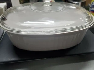 CORNING WARE French White 2.8 Liter F-2-B w/Pyrex DC 1.5 C Lid used See pictures - Picture 1 of 8