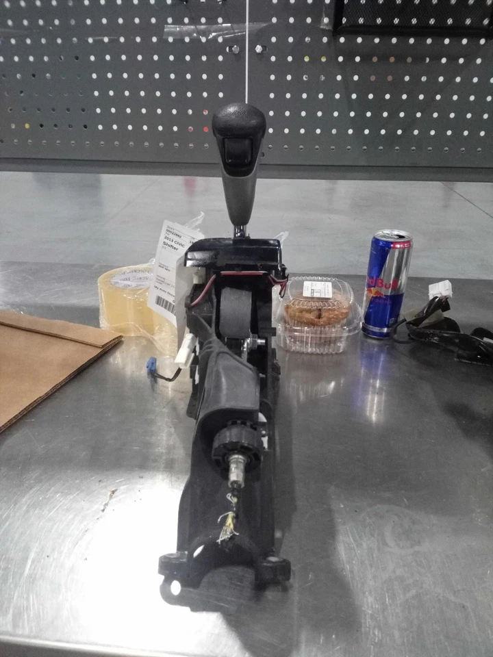 Conjunto de palanca de cambios de transmisión automática usado se adapta a: Honda Civic 2013 grado A Foto 1 de 4