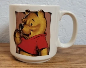 Vintage 90' Disney Winnie The Pooh rosa & weiß Kaffee Tee Becher Tasse Thailand hergestellt - Bild 1 von 7