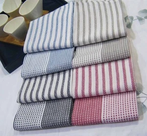 100% Cotton Kitchen Towels Pack of 2 - 1 x stripes & 1 x dots - Picture 1 of 1