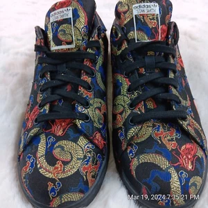 adidas Stan Smith Schuh Herren Größe 10,5 Drachenboot Festival schwarz gold EH2237 - Bild 1 von 12