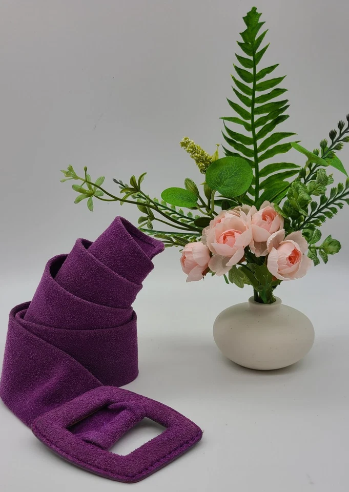 CINTURÓN DE GAMUZA MUJER CINTURÓN DE CUERO MORADO Foto 1 de 4