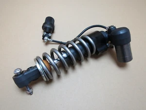 Triumph Rocket 3 GT 2021 rear shock absorber Showa (9536) - Picture 1 of 13
