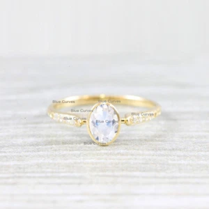 Anillo de piedra lunar con forma ovalada genuina de oro amarillo de 18 k pavé de diamantes joyería hecha a mano - Imagen 1 de 3