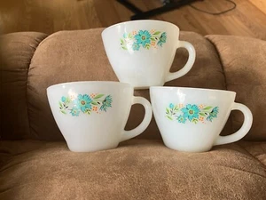 FOUR ANCHOR HOCKING FIRE KING COFFE CUP WITH BLUE FLOWERS MADE IN USA VGC - Picture 1 of 4
