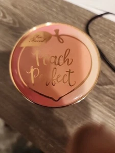 Too Faced Peach Mattifying Setting Powder Mini Size - Picture 1 of 1