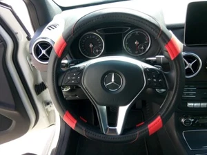 Cubierta de volante 2018 negra y roja sin cordones estilo PU ajuste perfecto antideslizante - Imagen 1 de 9
