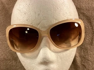 Gafas de sol Betsey Johnson Luv Betsey doradas con marco de plástico degradado - Imagen 1 de 6