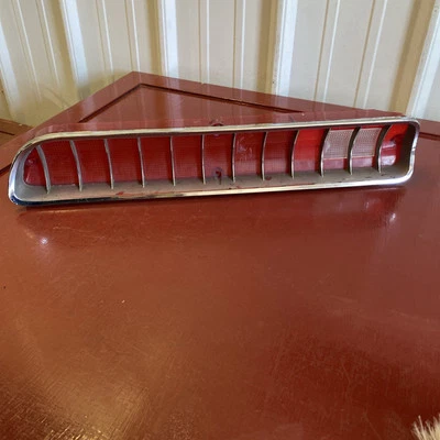 1970 CHRYSLER NEWPORT CUSTOM CONVERTIBLE TAIL LIGHT LENS ORIGINAL LH - Image 1 of 4