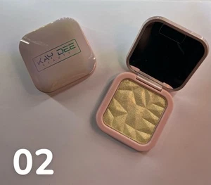 Highlighter Powder - Picture 1 of 3