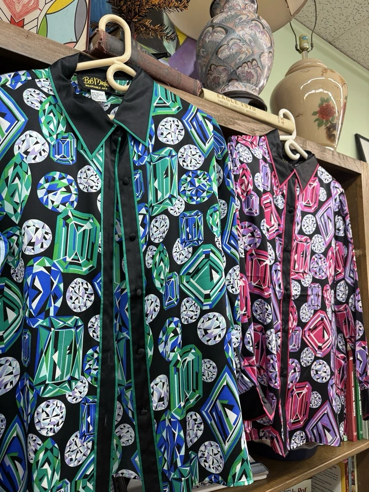 Lote De 2 Talla MEDIANA Bob Mackie - Botones - Diamante Azul Y Rosa - RARO - SEDA Foto 1 de 4