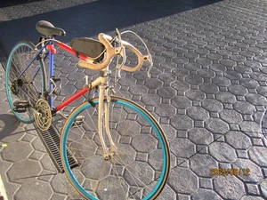 road bikes used in good condition, 22 inch frame , 29 inches - Picture 1 of 9