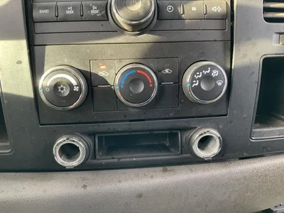 Controle climático OEM calor/AC com controle manual 07-09 Sierra 1500 pickup 13083 - Imagem 1 de 4
