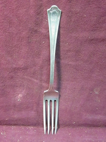 Manchester Sterling Mary Warren DINNER FORK  7 1/4" 31g Mono    N Cover
