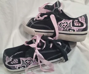 Airwalk Women’s  Shoes Pink Black Canvas Hearts 61716 Lace Up Size 11 - Picture 1 of 8