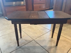RARE ANTIQUE CHILD’S TABLE WITH 2LEAVES SPINDLE LEGS OAK 27”L X 14”Wx17”H - Picture 1 of 4