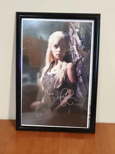 EMILIA CLARKE SIGNED "GAME OF THRONES" AUTOGRAMM 10,5X16,5 Cert Of Authenticatin - Bild 1 von 9