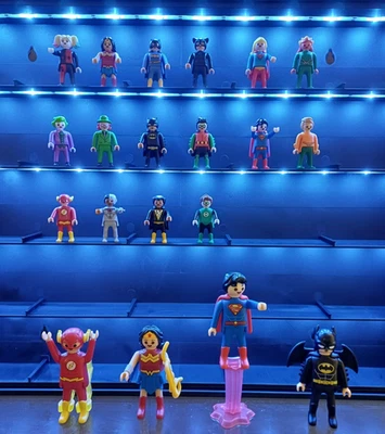 KINDER DC COMICS PLAYMOBIL TOY ACTION FIGURES VARIOUS SELECTION + KINDER MAXI - Image 1 of 2