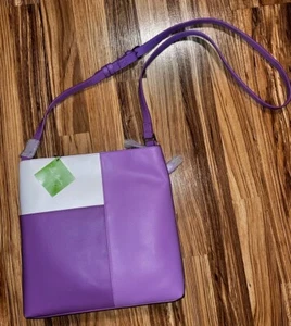 Vera Bradley Composition Umhängetasche Colorblock lila weiß NEU neu mit Etikett - Bild 1 von 7