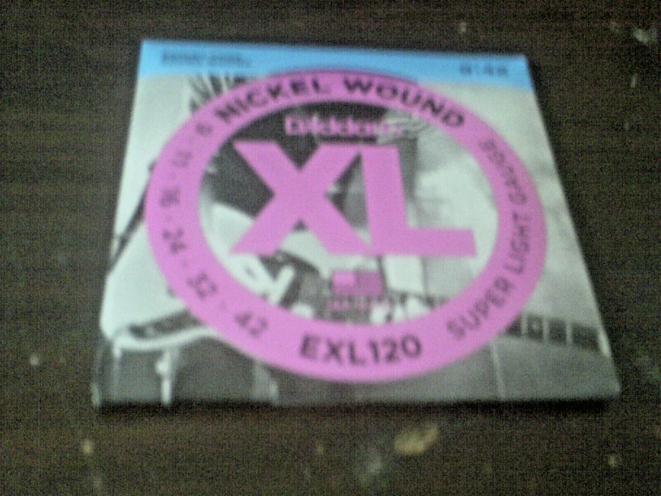 Cuerdas de guitarra D'Addario XLNickel Wound súper ligeras calibre 9-42 (1 paquete) Foto 1 de 1