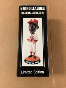 2003 Hy Vee Negro Leagues Baseball Museum Umhängetasche Paige Wackelkopf Wackelkopf - Bild 1 von 2