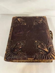 Antique 1879 Victorian Leather & Brass Photo Cabinet Card Album 30 Photos - Picture 1 of 20