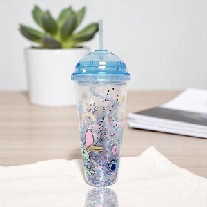 Tazza Disney Stitch Glitter con Coperchio a Cupola e Cannuccia Divertente Bicchiere Bambini Riutilizzabile Bevanda - Foto 1 di 9