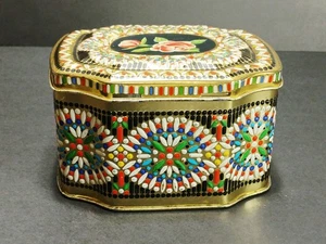 Beautiful Vtg Embossed Brightly Colored Tin Made in England / Rose on Hinged Lid - Picture 1 of 16