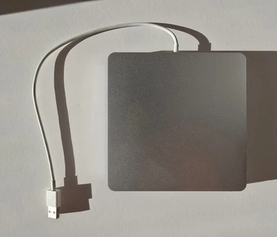 Apple USB SuperDrive (A1379) USB 2.0 External Optical CD-RW/DVD-RW Burner Tested - Image 1 of 3