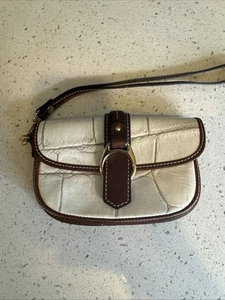 Vintage Dooney & Bourke Clutch weiß Leder Tiermotiv Handgelenktasche (PU) - Bild 1 von 7