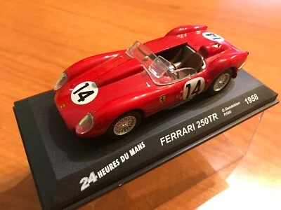 Ferrari 250Tr 24 Horas de Le Mans 1958 O.Gendebien-P.Hill 1:43 Altaya con cubierta Foto 1 de 4