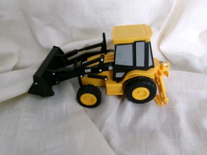 caterpillar toy toy state, sold as is, everything works, no rear bucket (TUV) - Picture 1 of 3