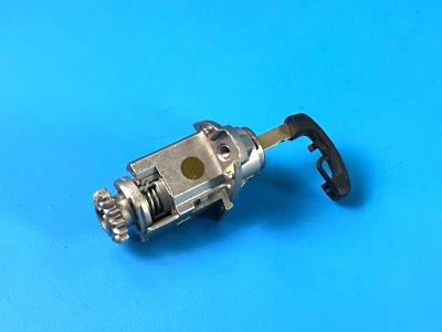 LLAVE CILINDRO CERRADURA MAESTRA PUERTA CONDUCTOR IZQUIERDA BMW F22 F23 F87 M235I M2 14-19 Foto 1 de 4