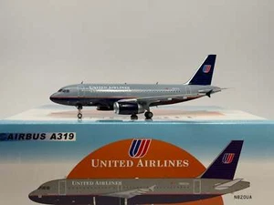 Inflight200 United Airlines Airbus A319 N820UA Battleship Grey IF319UA0523 - Picture 1 of 2