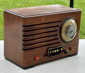 VTG Emerson BQ-228 Shortwave & AM Broadcast Tube Radio Receiver￼