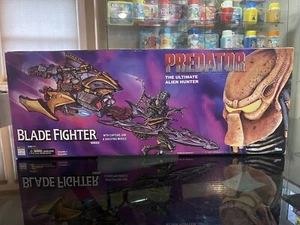 NECA Predator Ultimate Alien Hunter Blade Fighter Vehicle Capture Jaw & Missile - Picture 1 of 15