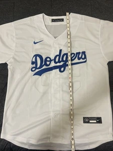 Men’s Large Mookie Betts Los Angeles Dodgers Jersey - Picture 1 of 5