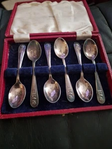 Rare 1953 Coronation Of QUEEN ELIZABETH Silver Plated Tea Spoon Set Boxed - Picture 1 of 10