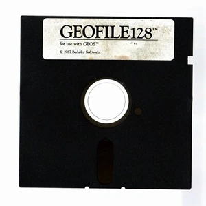Commoddore 64-128 - GeoFile 128 - Original - 5.25 Disk - Picture 1 of 1