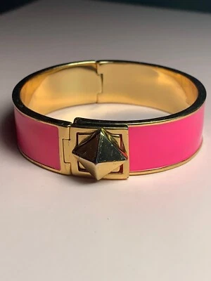 Pulsera KATE SPADE NEW YORK Esmaltada Rosa y Oro con Lindo Pestillo Giratorio-USADA EN EXCELENTE ESTADO Foto 1 de 4