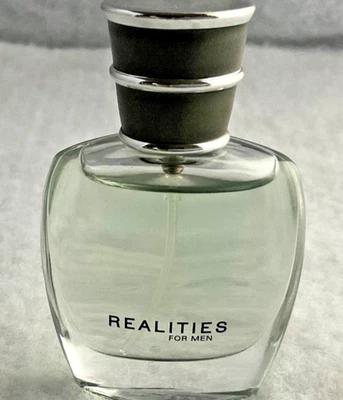 Liz Claiborne REALIDADES para HOMBRE Eau de Toilette Colonia Spray 0,5 OZ Viaje NUEVO Foto 1 de 3