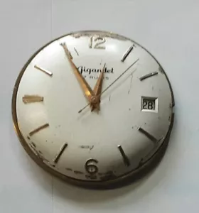 MOUVEMENT DE MONTRE VENUS 220,227 GIGANDET - Picture 1 of 3