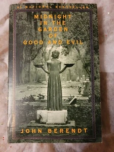 Midnight in the Garden of Good and Evil by John Berendt. 1995. Paperback  - Picture 1 of 8