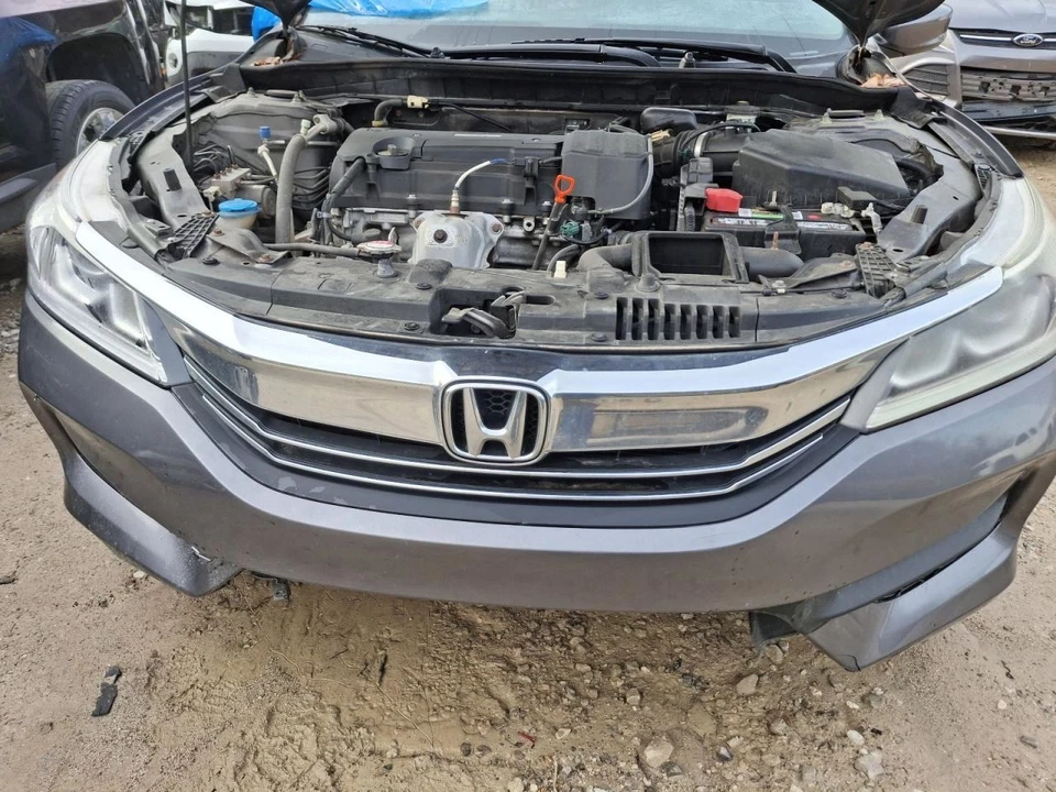 2016-2017 Honda Accord Grille Front Upper Sedan OEM Used Small Pits 3440607 - Image 1 of 1