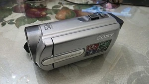 Sony Handycam DCR-SX15e Digital Video Camera - Picture 1 of 5